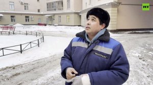 «Я его поймал»: дворник рассказал, как спас выпавшего из окна ребёнка