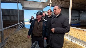 Кондратьев посетил одну из лучших животноводческих ферм Краснодарского края
