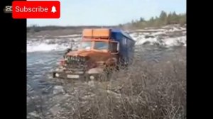 По бездорожью России на советских автомобилях