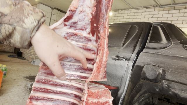 Разделка мяса кабана для хранения и приготовления  По многочисленным просьбам делюсь опытом
