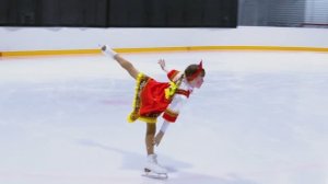 Масленица на льду. Вошла в избу девица Маша Ермолаева.