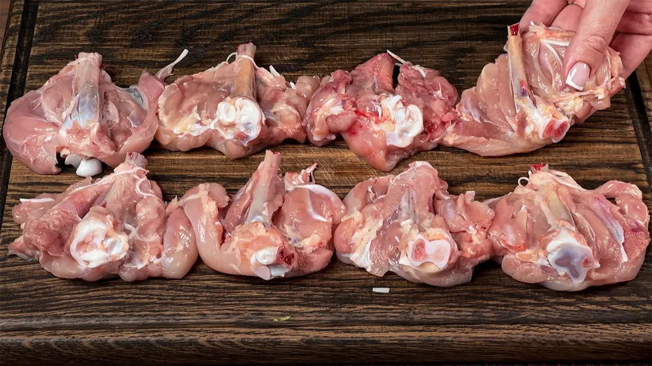 Вы больше не будете готовить курицу иначе! Сочные куриные ножки с рисом. Бюджетный рецепт. смотреть онлайн