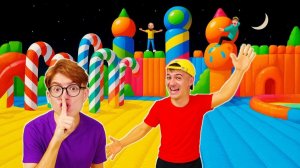 МЫ ТАЙКОМ ПРОБРАЛИСЬ В ДЕТСКУЮ ПЛОЩАДКУ!