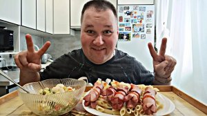 МУКБАНГ МАКАРОНЫ С СОСИСКАМИ / ОБЖОР макароны, сосиски и крабовый салат / MUKBANG ASMR EATING