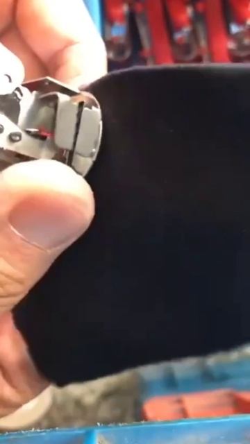 "Переходи по ссылке в шапке профиля, скидки до 70% смотреть онлайн