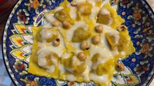 ИТАЛЬЯНСКИЕ РАВИОЛИ С ЗАПЕЧЁННОЙ ТЫКВОЙ, СЫРОМ ТАЛЕДЖИО И ЖАРЕНЫМ ФУНДУКОМ