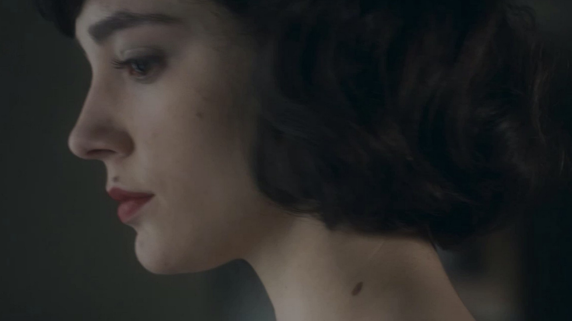 Мегрэ и таинственная девушка (2022)