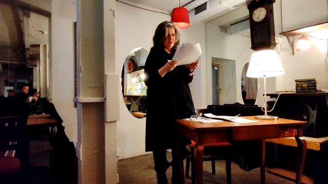 Свои рассказы на "Дежурных чтениях" читает Татьяна Фирстова