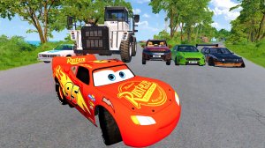 МУЛЬТИКИ ПРО МАШИНКИ МАКВИН: гонка мечты — прыжки к звёздам и искрящие столкновения!