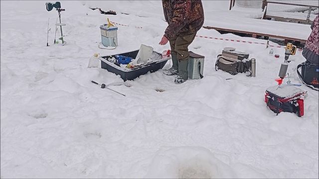 Неплохое начало рыбалки в поимках форели на спорт зоне. Клёвое место лосиный остров смотреть онлайн