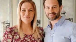 «Это жена или мама Антона?»: 52-летнюю Викторию Макарскую раскритиковали за внешность