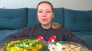 Мукбанг вторяки щи с кислой капустой, сметаной и зеленью Сало с чесноком и горчицкой.Еда.