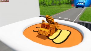 Молния Маккуин против монстра-туалета! Большие и маленькие машинки