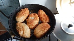 Пирожки с картошкой и жаренным луком! Тесто как пух! 🥐🥐🥐🥠🥠🥠