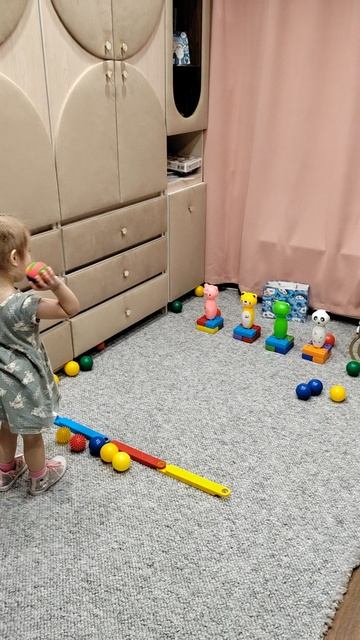 Попадаем мячиком по фигуркам