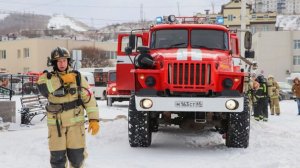 Спасатели ликвидировали пожар в центре зала КДЦ «Россия» в Сахалинской области в ходе учений