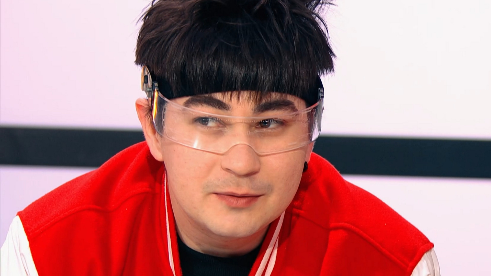 Салон, 2 сезон, 1 выпуск