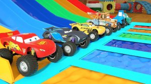 Изучаем цвета с помощью машинок Молния Маккуин и уличных транспортных средств в раскрасках