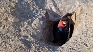 212ч.Преодолевая барьеры семья Марьям всех сил пытается построить зимнее убежище получить помощь