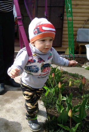 Децтво летит не заметно