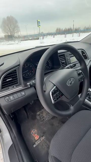 Hyundai Elantra 2018 MT