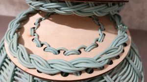 Как сплести корзинку на донышке с двойными отверстиями 3 часть. Очень красивая загибка на донышке