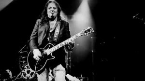 Pretty Maids - Little Drops Of Heaven