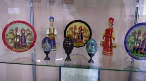 Уникальная выставка лаковой миниатюры "Русские узоры - традиции и современность"