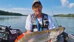 НА РЫБАЛКУ НА САМОЛЁТЕ! Крокодилы растерзали спиннинг! ДВА ТРОФЕЯ в один день !