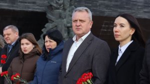 Сотрудники Россельхознадзора возложили цветы на территории Мемориала «Концлагерь «Красный»