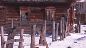 Потомственная шаманка из деревни Зурцаган Бээгалма Дашиева пытается возродить былую жизнь поселения