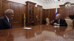 Владимир Путин с директором Мариинского театра и директором Большого театра В.Гергиевым, 25.02.2026
