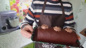 рулет на базе торта .........