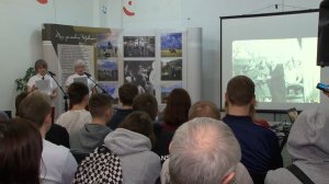 Выставка «Свет малой родины», посвящённая Василию Шукшину, открылась в Бийске (Бийское телевидение)