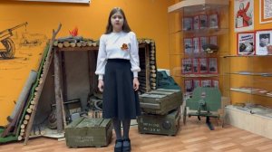 Бычкова Кира читает произведение Л. Тасси «Оборванного мишку утешала»