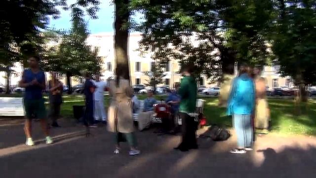 07 07  Харинама на Площади Искусств