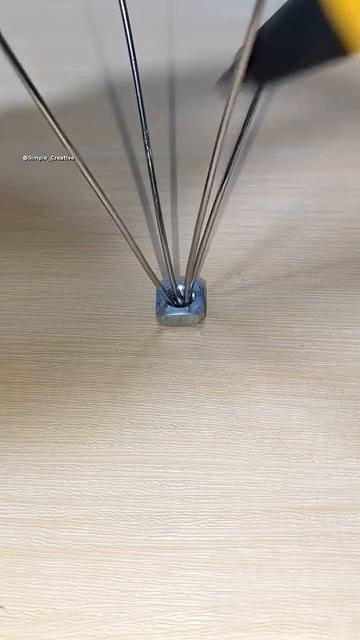 Как сделать самодельный захват для извлечения предметов из труднодоступных мест🛠️ смотреть онлайн