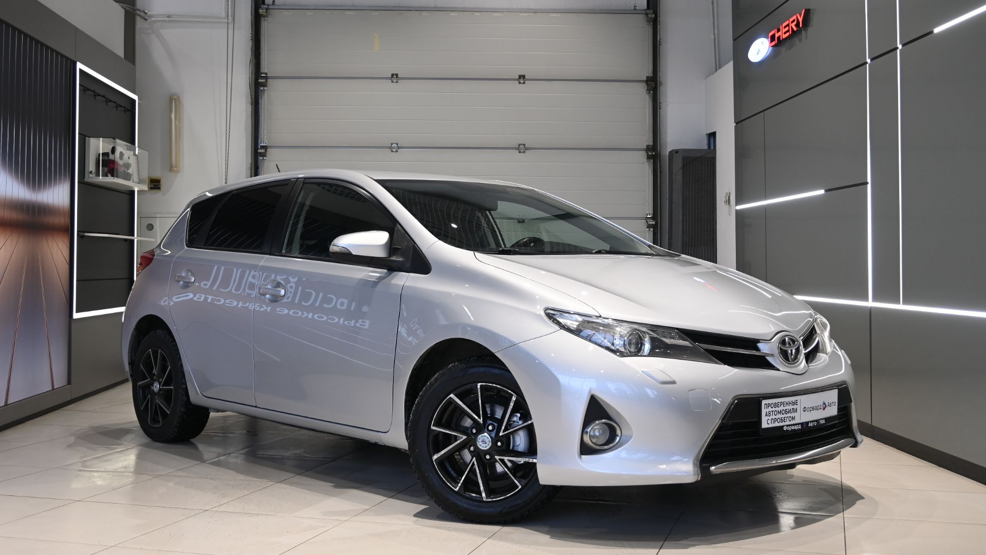 Toyota Auris '2013 9640 смотреть онлайн