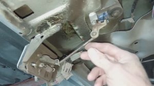 Не закрывается дверь багажника на калине одна из причин