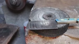 Изготовление поварских ножей из углеродистой стали.