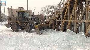 Ледяные и деревянные горки демонтируют в столице Хакасии