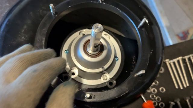 Сборка водомётной насадки Sea-Pro wt-50 для моторов Tohatsu и Mercury 40 - 50 л.с. ( средняя серия ) смотреть онлайн