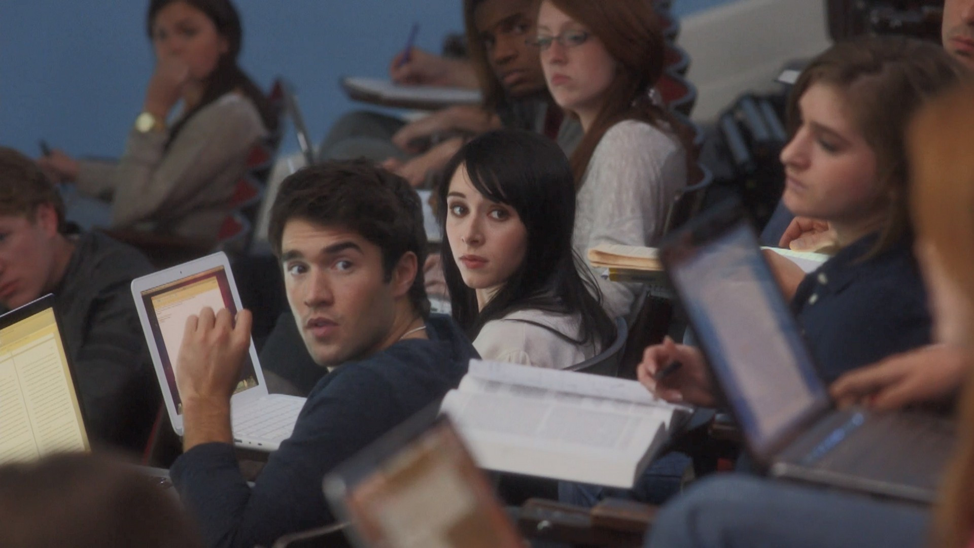 Агент под прикрытием (2012)