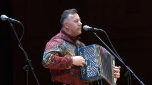Андрей Киреев с гармошкой!