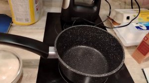 Подготовка к дню рождения. Пеку 2 торта.