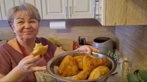 У МЕНЯ СЕГОДНЯ ПИРОЖКИ И ЧТО ОБЕДАЕМ.