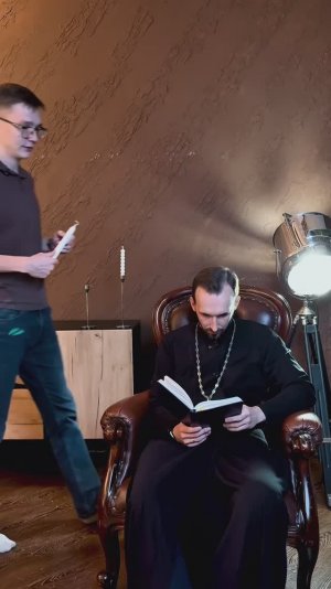 Со своей свечой в храм