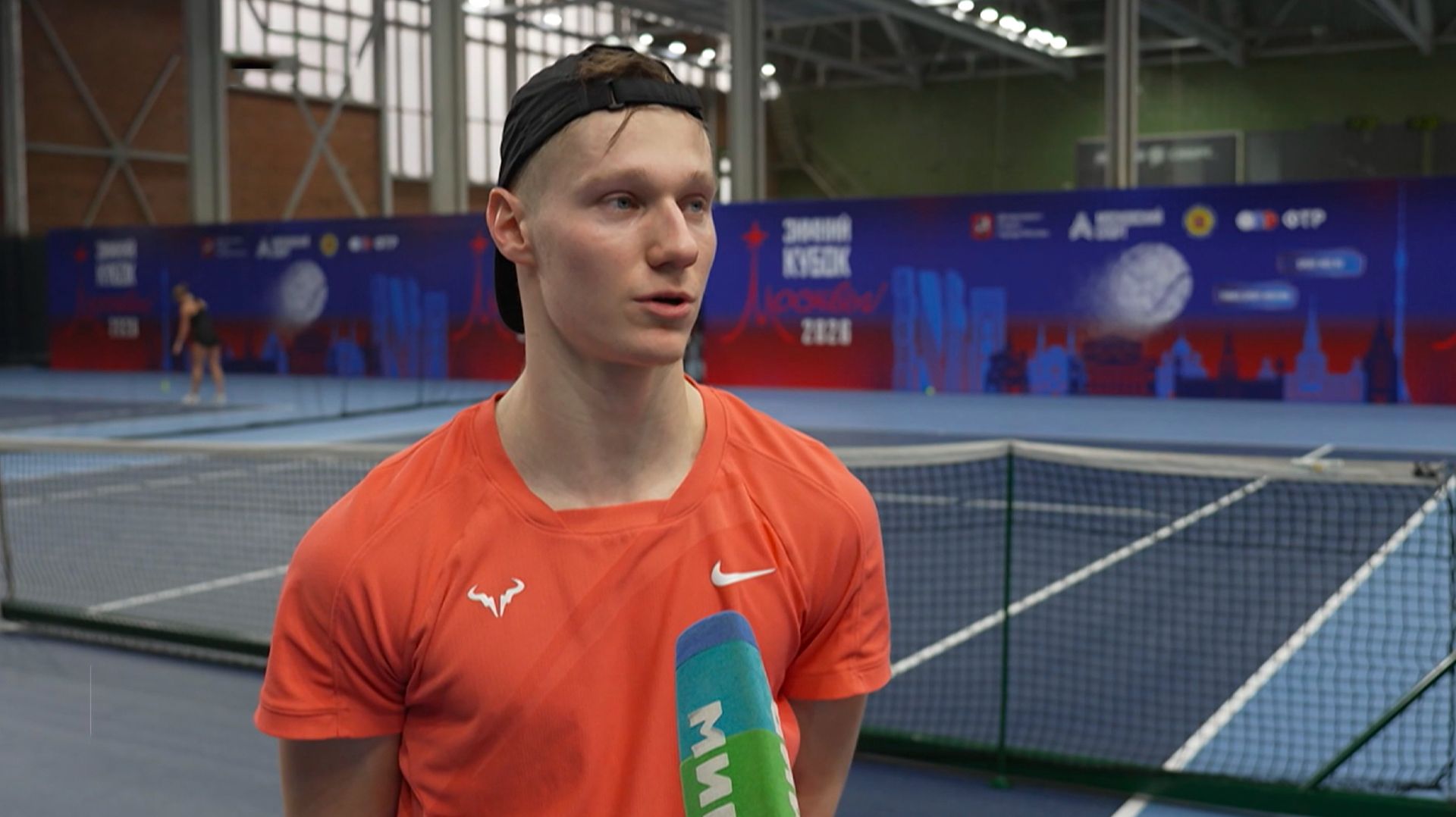 Зимний Кубок Москвы по теннису собрал будущих звезд из стран СНГ смотреть онлайн