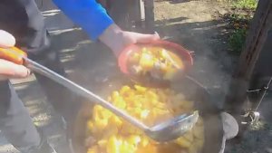 ОЧЕРЕДНОЙ ДЕЛИКАТЕС В КАЗАНЕ ЖЕЛУДКИ КУРИНЫЕ.