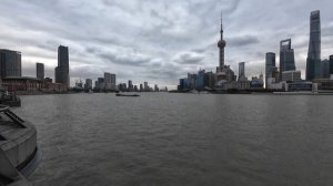 Шанхай, Набережная Вайтань вид на реку и Пудун. Китай